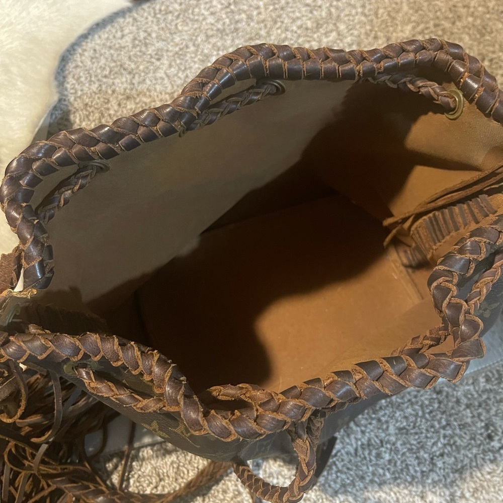 Louis Vuitton Petite Noe - Picture 2 of 7